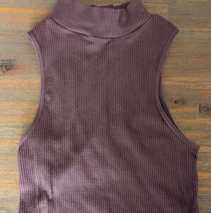 Sleeveless Ribbed Top - Purple